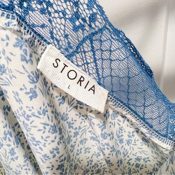 NWOT Storia Lace Trim Cami | Large - Picture 2 of 3